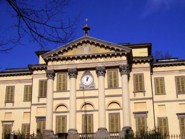 Accademia B&B Trezzo sullʼAdda Exteriör bild